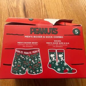 Peanuts Snoopy boxer briefs and socks set